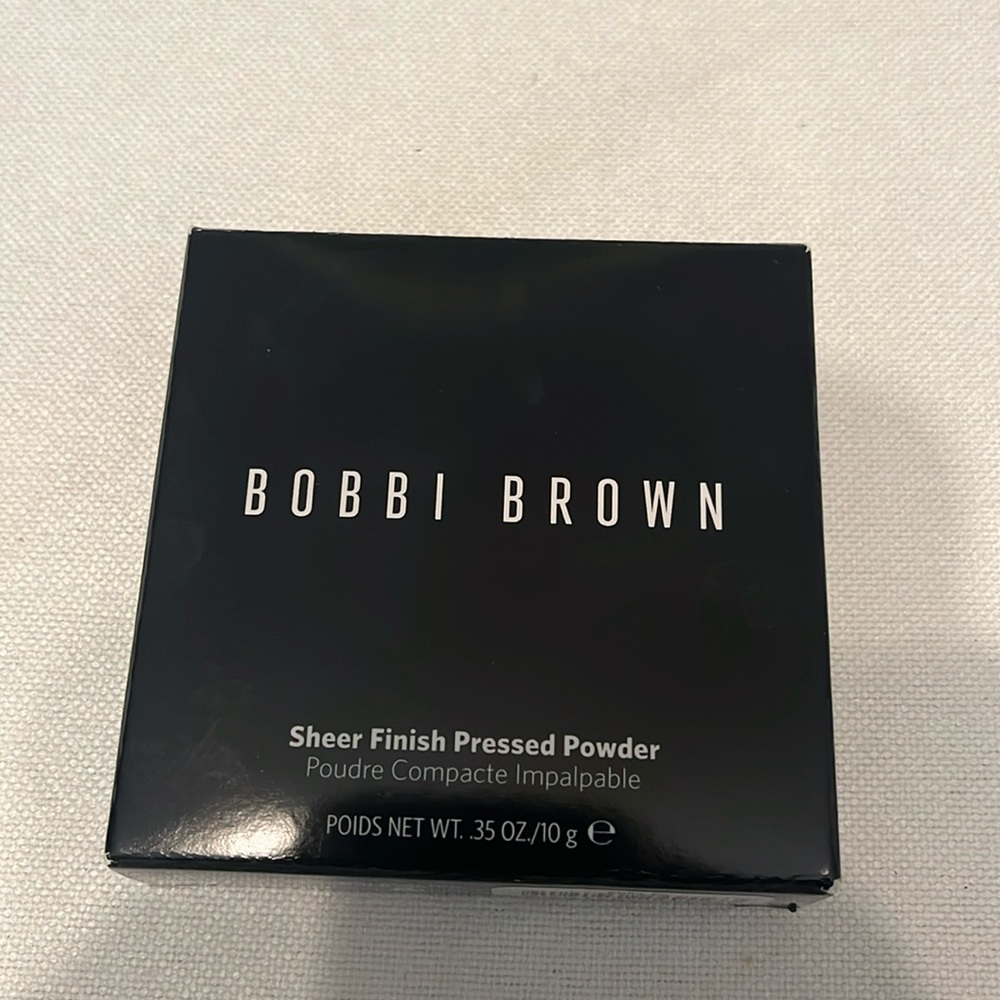 Bobbi Brown sheer finish pressed powder